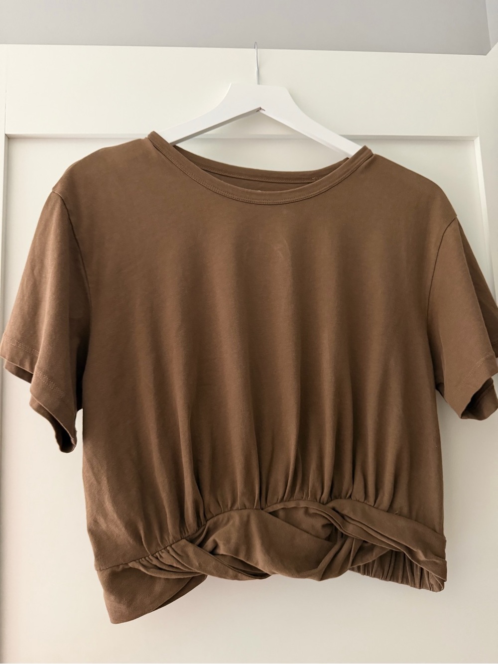 LOFT Brown Cropped Twist-Hem Tee